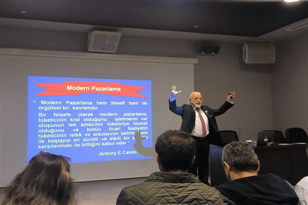 ‘Satış, Pazarlama ve Marka Üçgeninde Başarı Eğitimi’ düzenlendi