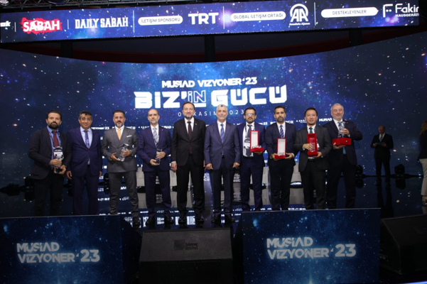 İş, ekonomi, sanayi ve ticaret dünyası Vizyoner’23’te buluştu