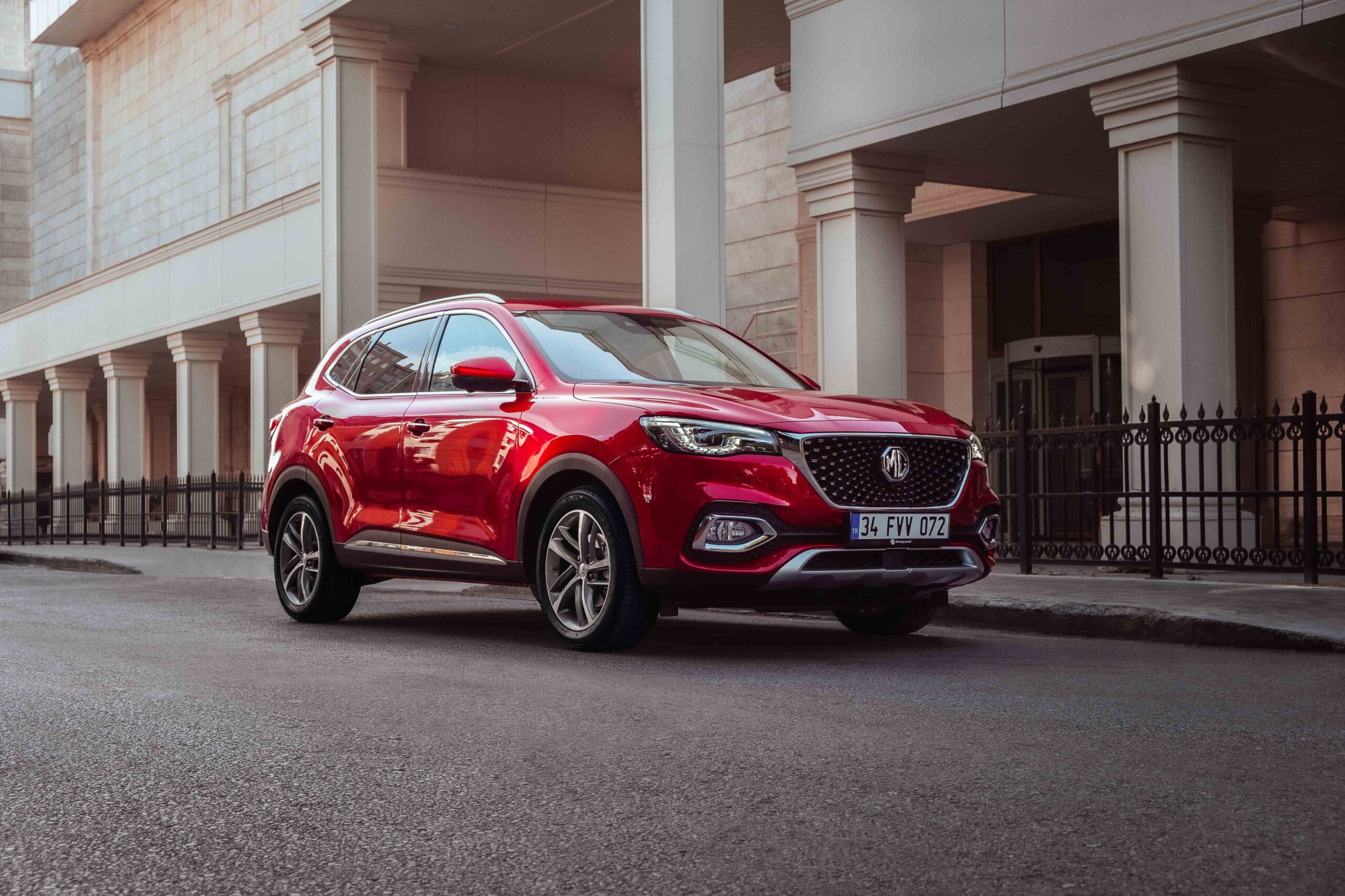 MG, yılın en büyük kampanyasını başlattı