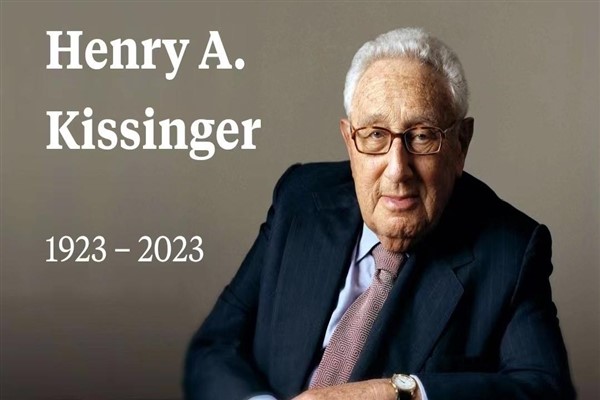 Wang Yi’den ABD’nin Beijing Büyükelçiliğine Kissinger için taziye ziyareti