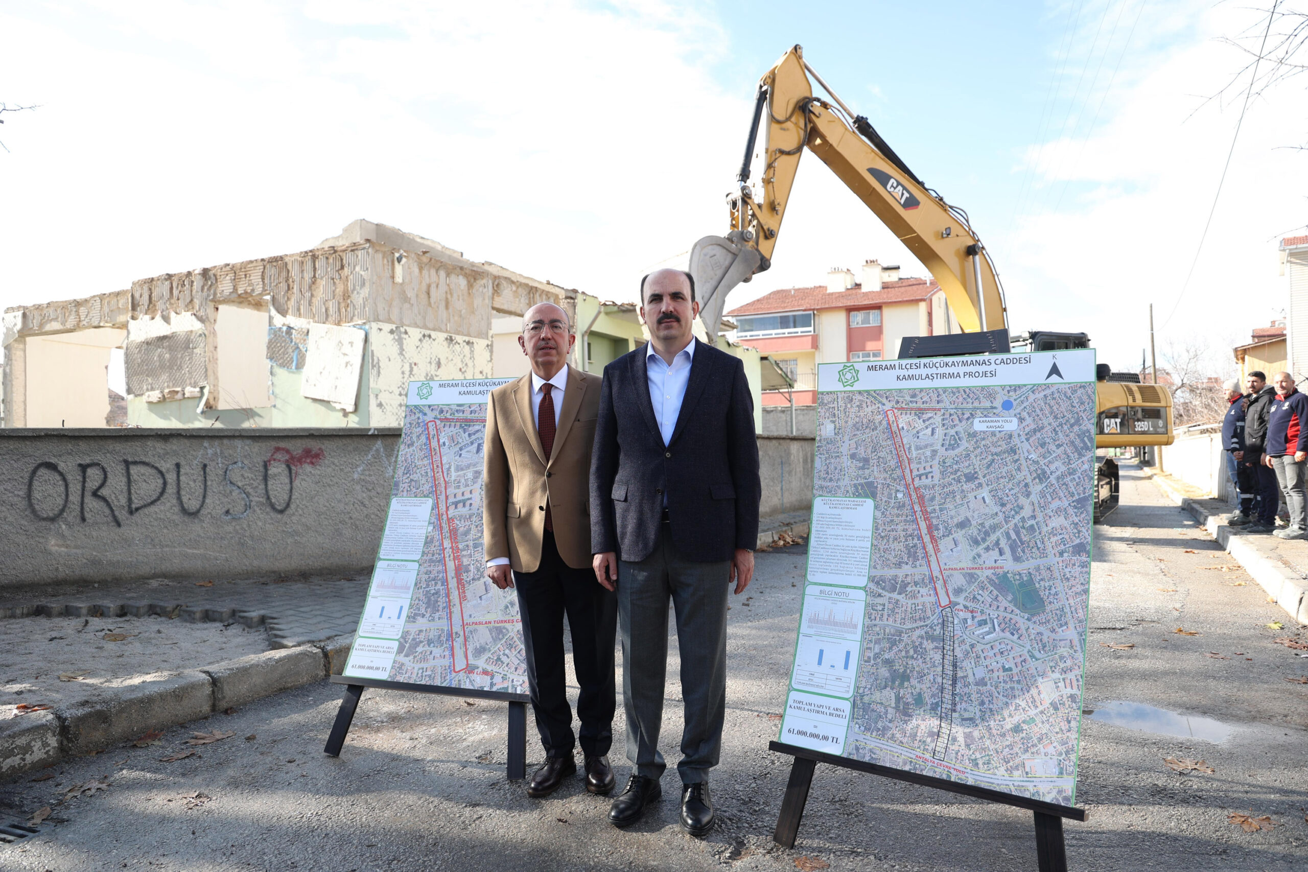 Başkan Altay, Küçük Aymanas Caddesi’ndeki çalışmaları inceeldi