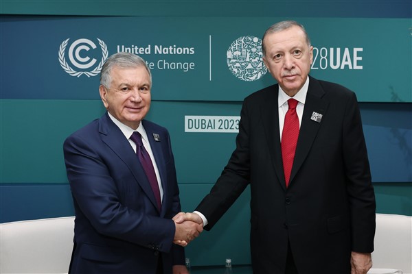 Cumhurbaşkanı Erdoğan, Özbekistan Cumhurbaşkanı Mirziyoyev ile görüştü
