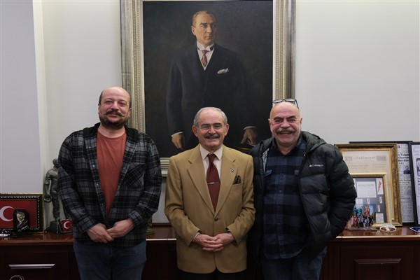 Yönetmen Akay, Başkan Büyükerşen’i ziyaret etti