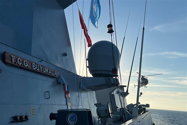 TCG Büyükada korveti, KRI Frans Kaisiepo ile Lübnan açıklarında eğitim yaptı
