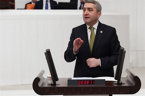 Temurci: “Büyüyoruz ama olağanüstü dış ticaret açıkları vererek büyüyoruz”