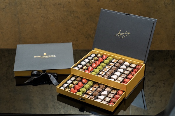 Amandine Patisserie’nin çikolata dünyasında yeni keşiflere hazır olun