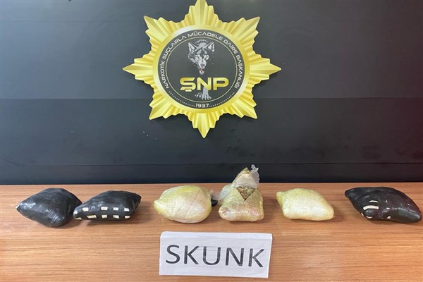 Şanlıurfa’da 3 kilo 900 gram Skunk maddesi ele geçirildi