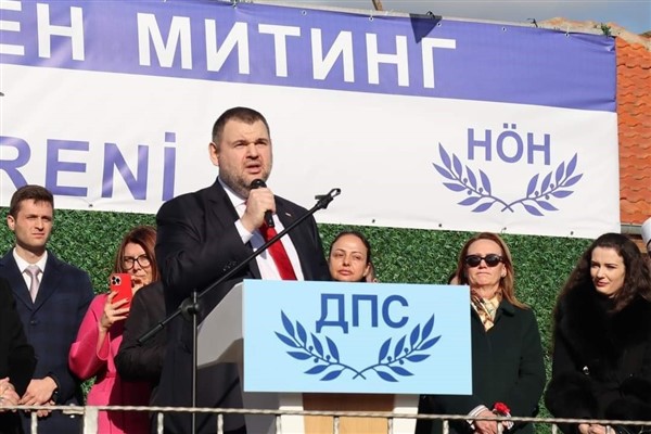 Kırcaali’de totaliter rejime karşı şehitlerin anma töreni