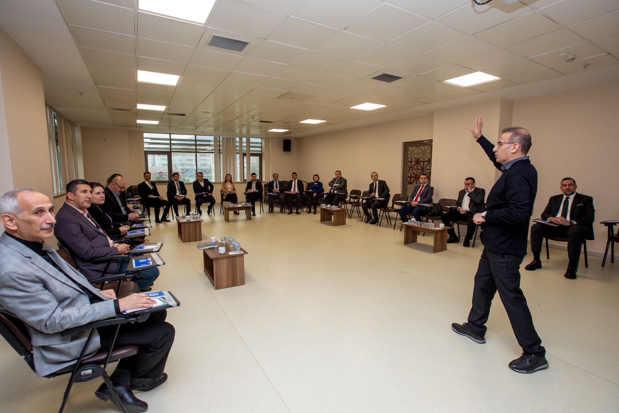 Bursa’daki yöneticilere iş sağlığı ve güvenliği eğitimi verildi