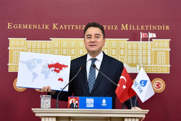 Babacan: “Türkiye artık dünyanın dört bir yanından ülkemize akan çete liderleriyle meşhur”