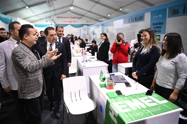 Tuzla’da 6’nci Kariyer ve İstihdam Fuarı başladı