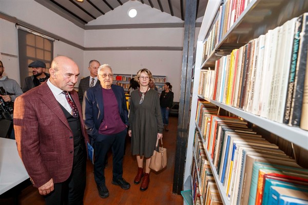 Tarihi Havagazı Fabrikası, kişisel kütüphanelere ev sahipliği yapıyor