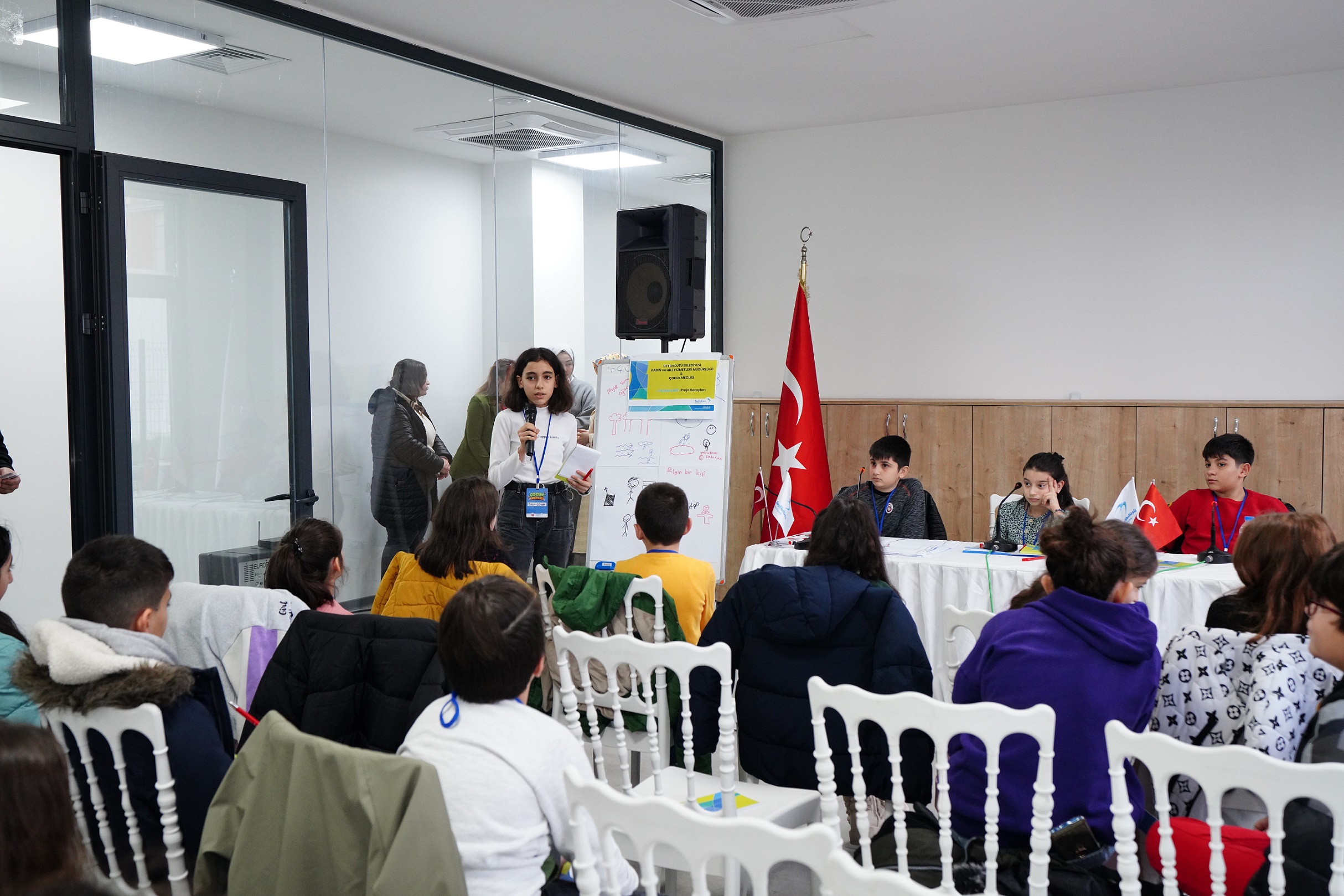 Beylikdüzü Çocuk Meclisi ilk toplantısını yaptı