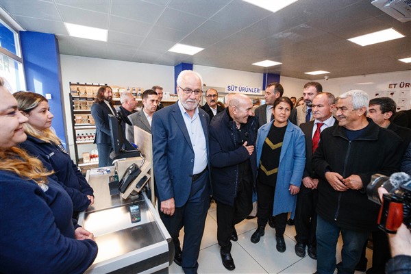 Halkın Kasabı’nın 13’üncü şubesi Karabağlar’da