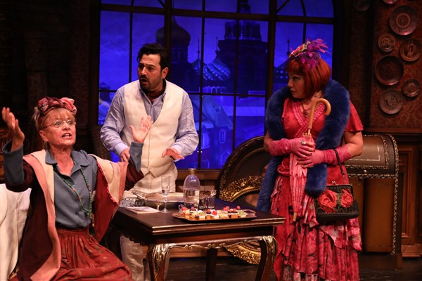 İBB Şehir Tiyatroları, ocak ayında 37 oyunu seyirciyle buluşturacak