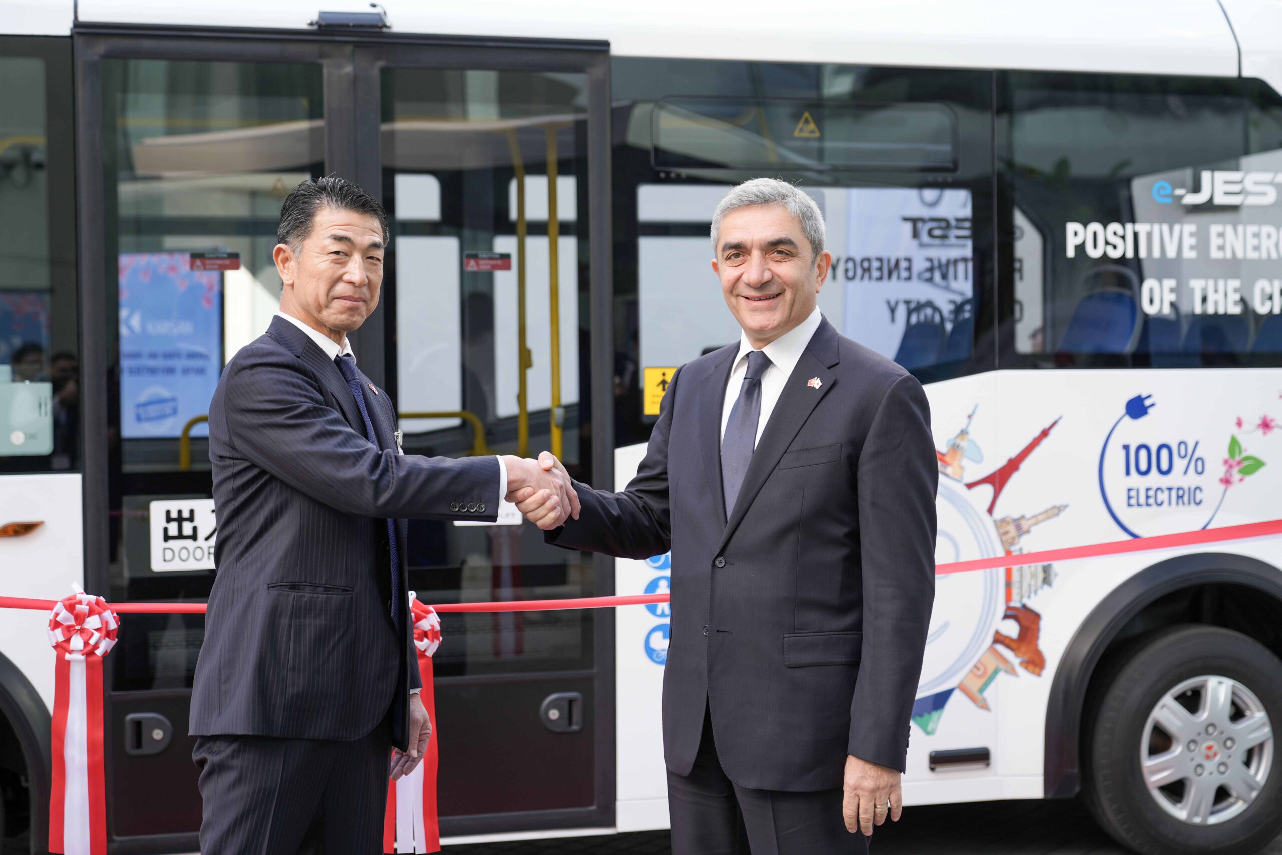 Karsan, Japonya pazarında hizmet vermeye başlıyor