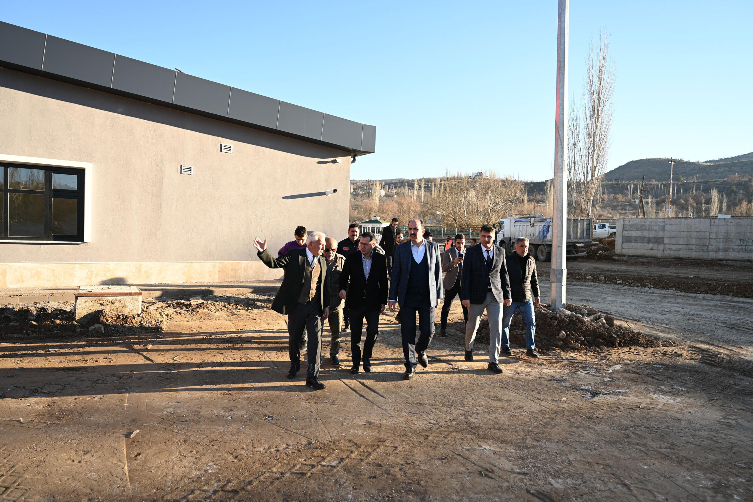 Başkan Altay Bozkır’a kazandırılan otogar binasını inceledi