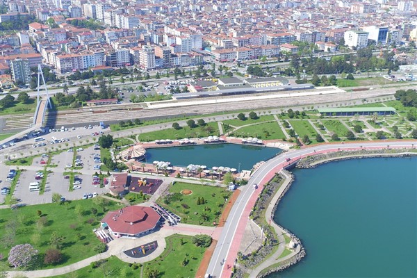 Bakan Özhaseki, Samsun’da ziyaretlerde bulundu