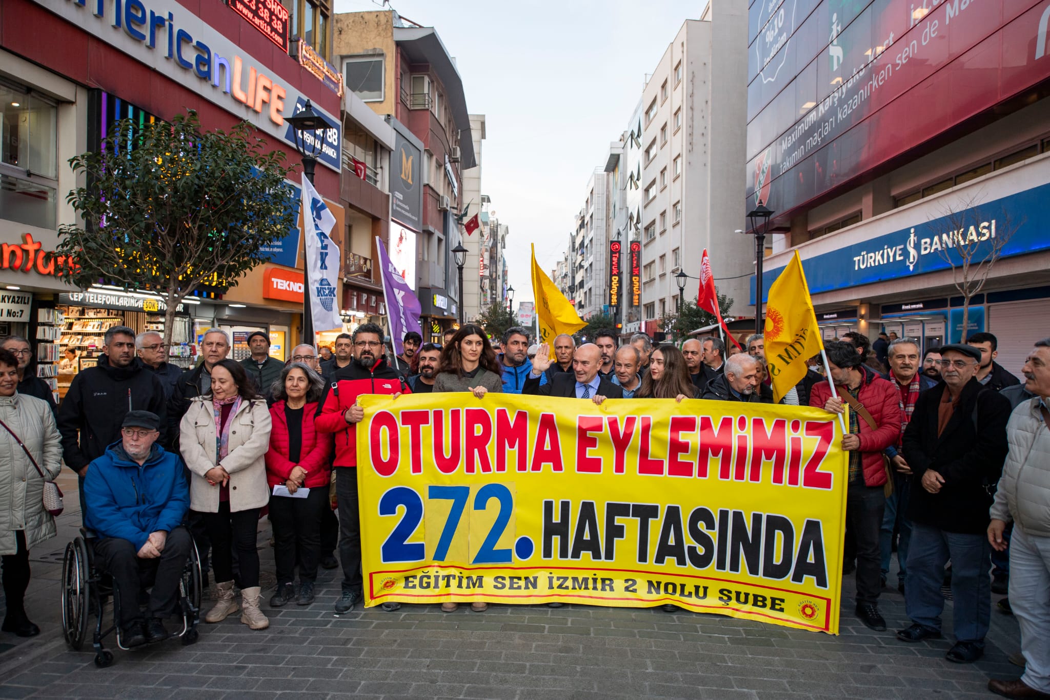 Başkan Soyer: ”Asla yalnız değilsiniz”