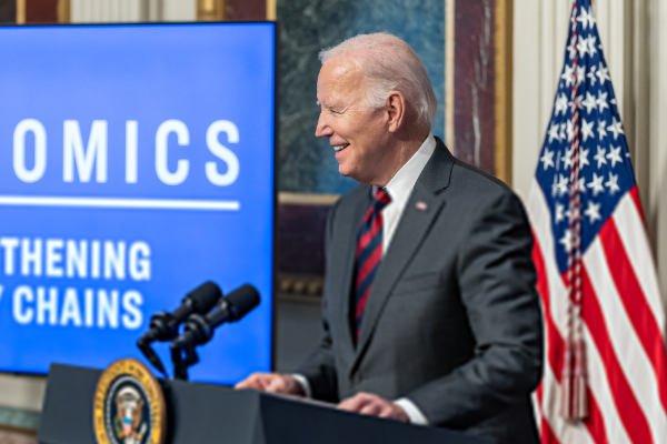 Biden: “Dünyanın dört bir yanındaki şirketler, Amerikan yapımı ürünleri ihraç ediyor”