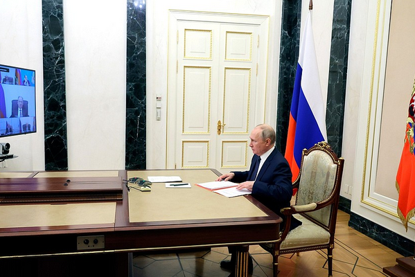 Putin, Anayasa Güvenlik Konseyi’nin daimi üyeleriyle toplantı gerçekleştirdi