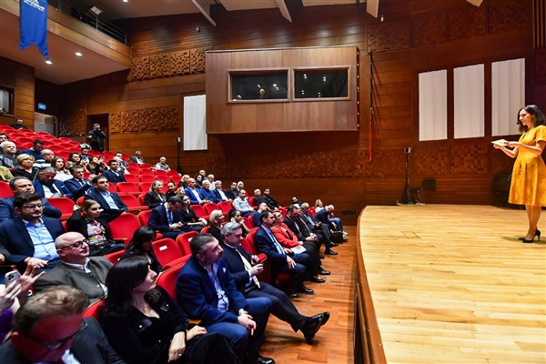 Başkan Soyer’e “Kültür Ödülü”