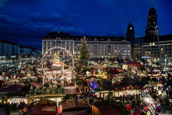 Scholz: “Noel’in anlamı paylaşmaktır”