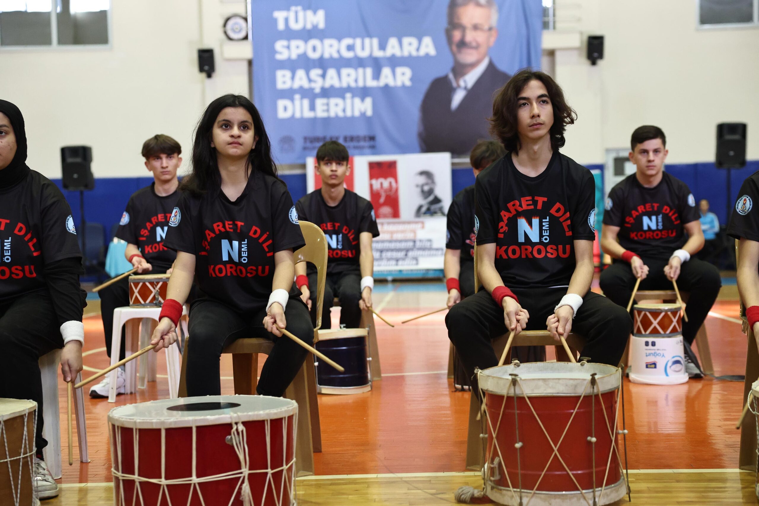 Nilüfer’de özel çocukların gösterisi alkış aldı