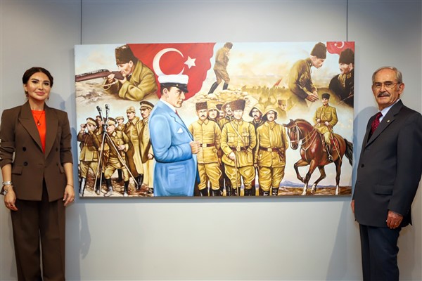 ‘İstiklal’ adlı sergi sanatseverlerle buluştu