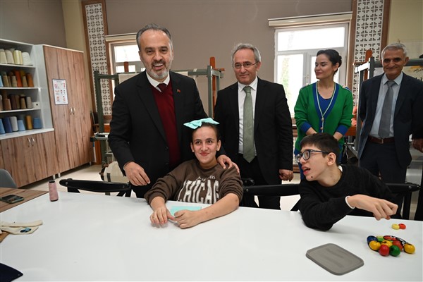 Başkan Aktaş,  özel öğrencilerle buluştu