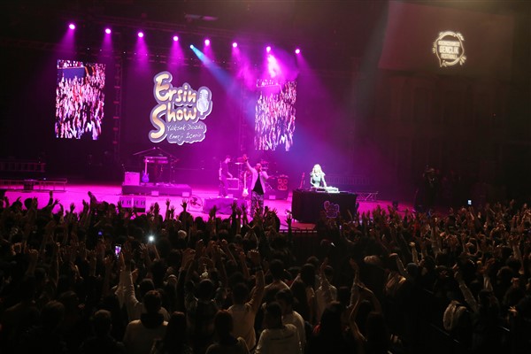 Küçükçekmece sahneleri, 4,5 yılda 1 milyonu aşkın izleyici ağırladı