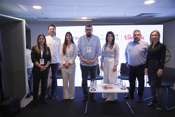 Paylaşım ekonomisinin başarılı liderleri geleceğin trendlerini tartıştı