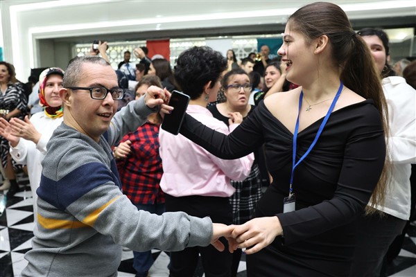 Nilüfer’de engelleri kaldıran “Bizim Ev” 12 yaşında