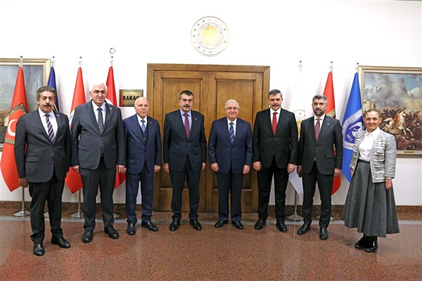 Bakan Güler, Bakan Tekin ve Erzurum Valisi Çiftçi’yi ağırladı