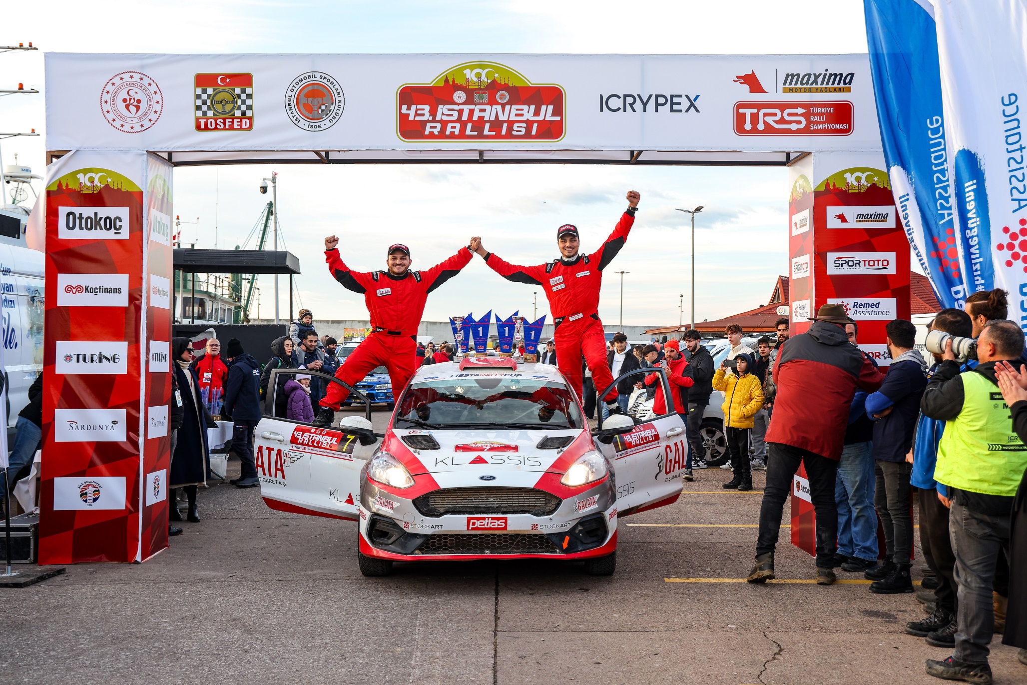 İstanbul Rallisi’nde yarışmacılar Petlas lastikleriyle zirvede