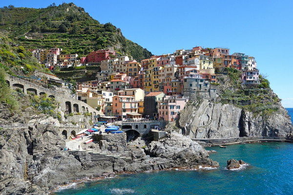 İtalya Dışişleri Bakanı Tajani, deniz sınır birimini ziyaret etti