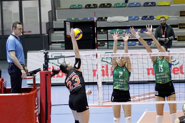 Nilüfer Belediyespor, evinde galip geldi