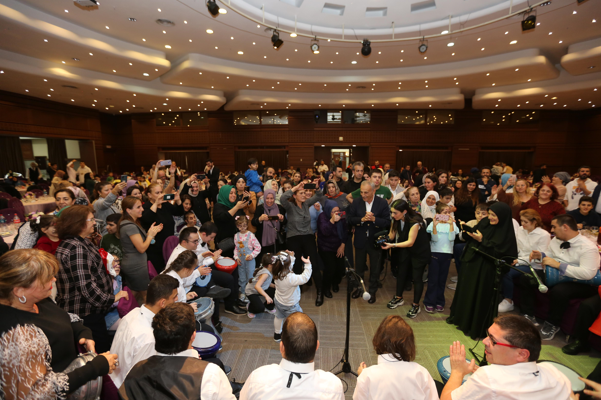 Başkan Çebi, özel gereksinimli vatandaşlarla bir araya geldi