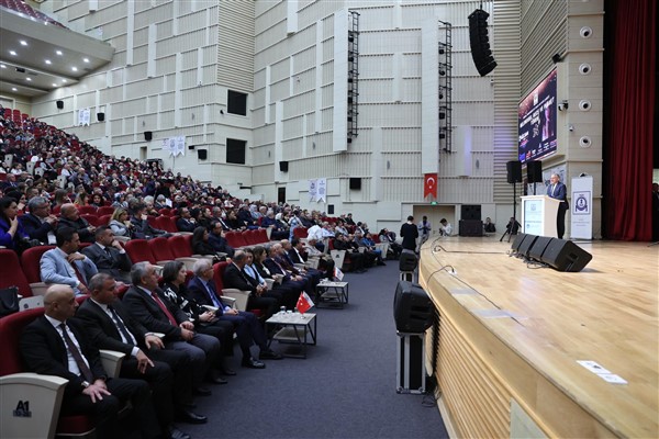 Başkan Büyükkılıç, mühendislerle bir araya geldi