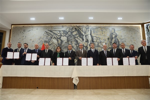 Aile akademisi için imzalar atıldı