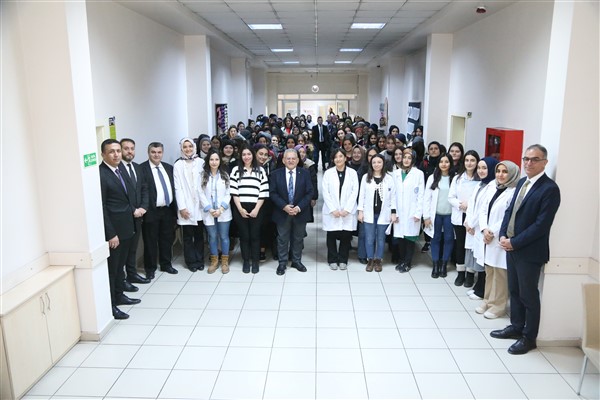 Başkan Büyükkılıç’tan KAYMEK İhtisas Merkezi’nde gençlere ziyaret