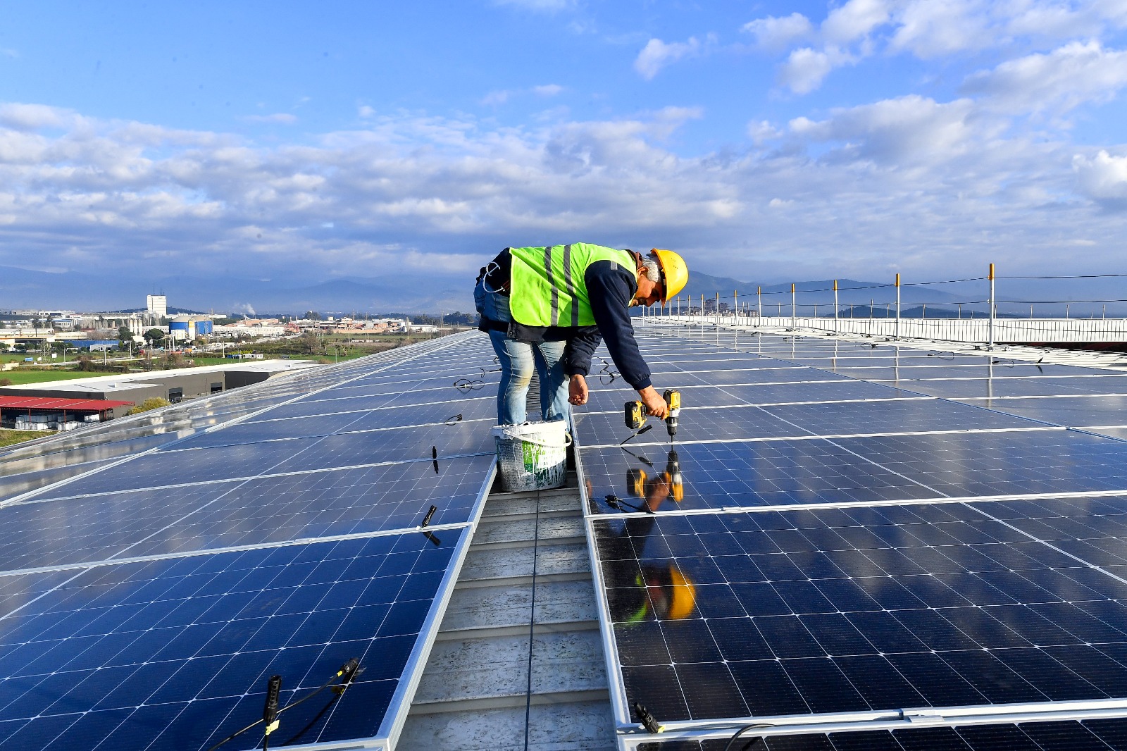 Tire Gazi Mustafa Kemal Atatürk Stadı’na GES kuruluyor