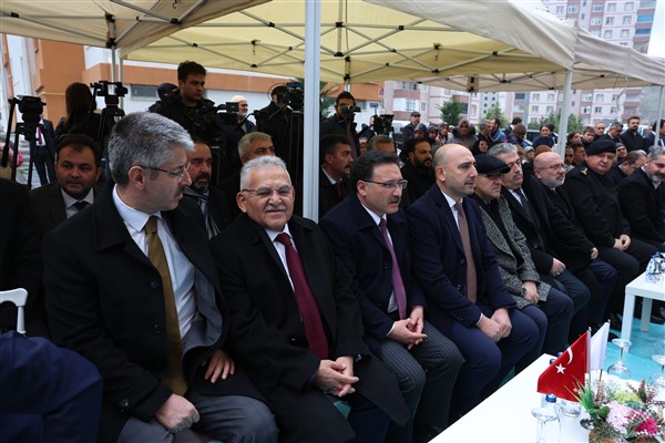 Vali Çiçek’ten Başkan Büyükkılıç’a ErVa teşekkürü