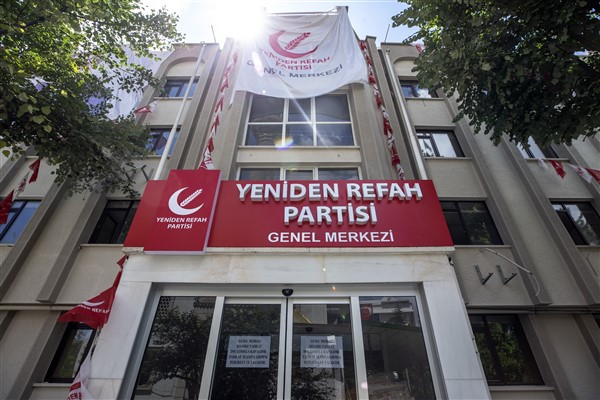 Yeniden Refah Partisi’nden “İstanbul’da aday çıkarmayacak” iddialarına yanıt