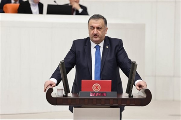 Karal: “Hayır kurumu değil siyasi partiyiz, bu nedenle kendi logomuzla seçime gireceğiz”