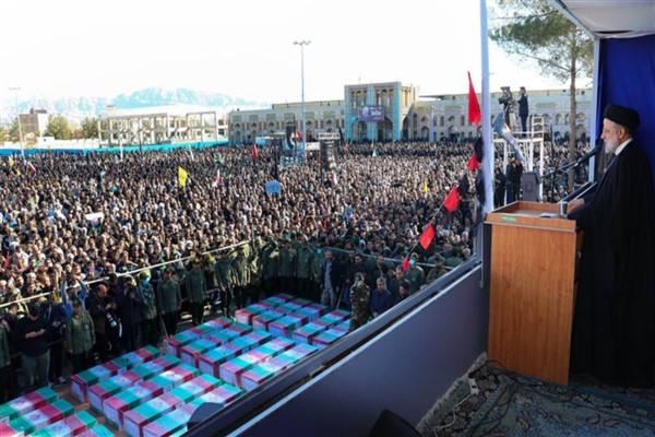 Reisi: “Kasım Süleymani, İslam İran’ı ve İslam ümmeti için de gurur kaynağıdır”