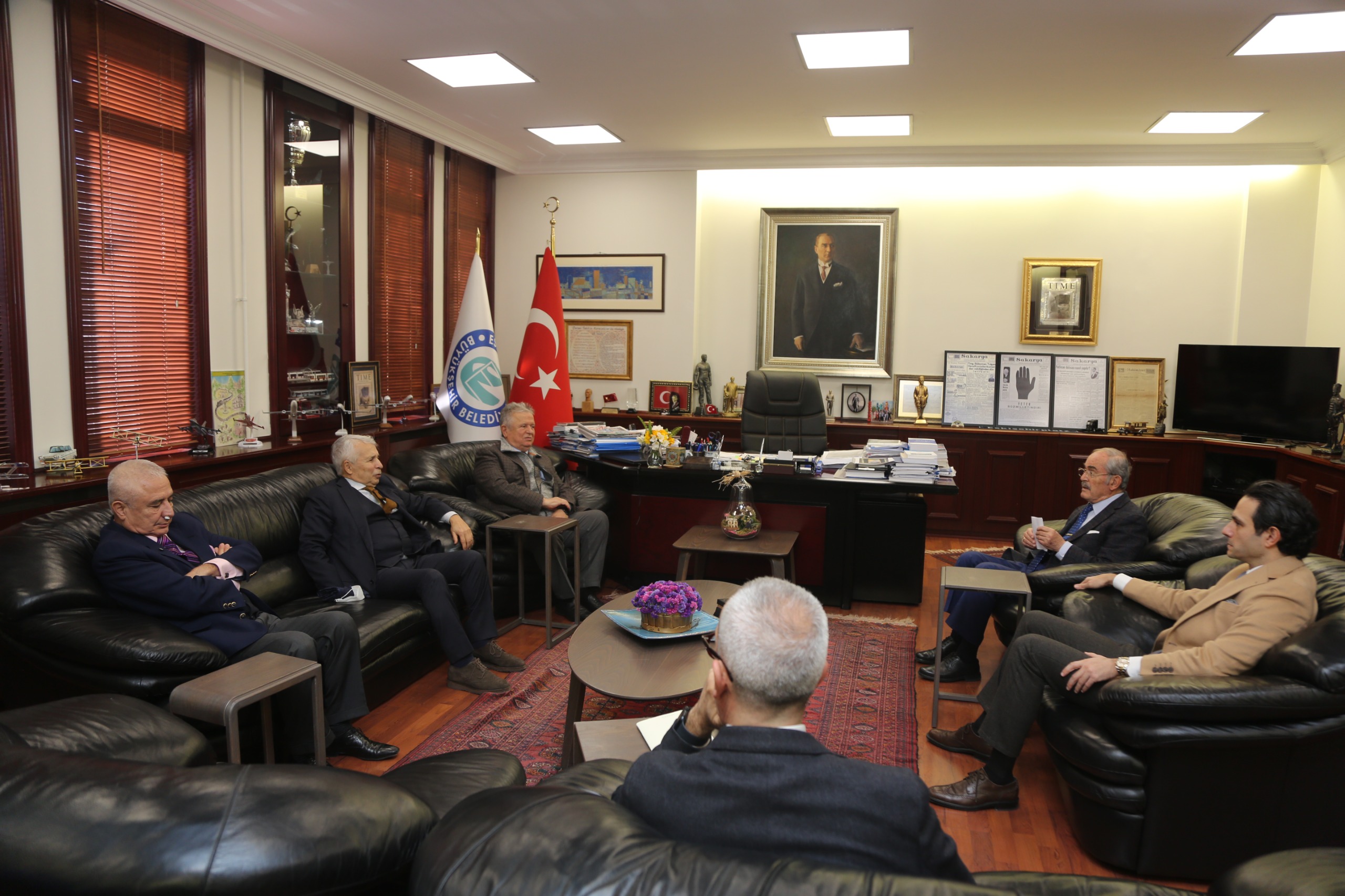 Sungur’dan Başkan Büyükerşen’e ziyaret