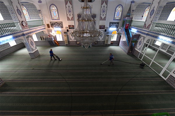 Ankara’dan ibadethane ve evlere temizlik hizmeti