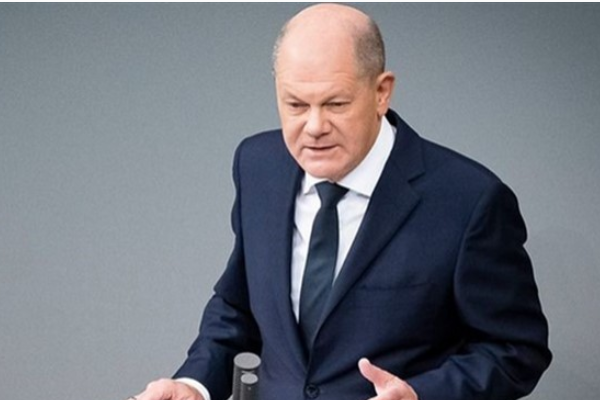 Scholz: “Şiddet çağrıları ve tehditler demokrasimizde yeri olmayan şeylerdir”