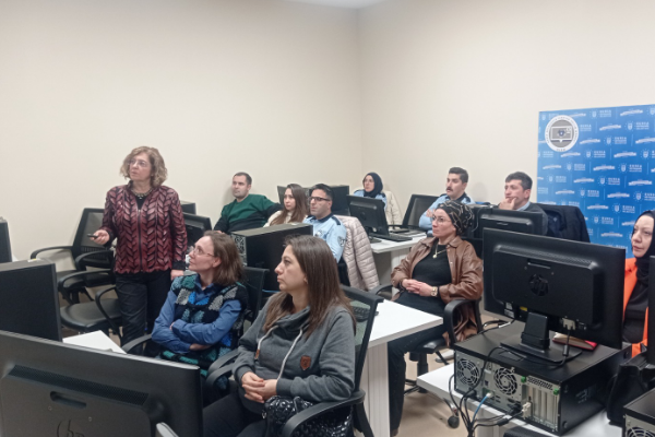 Bursa’da belediye personeline eğitim verildi